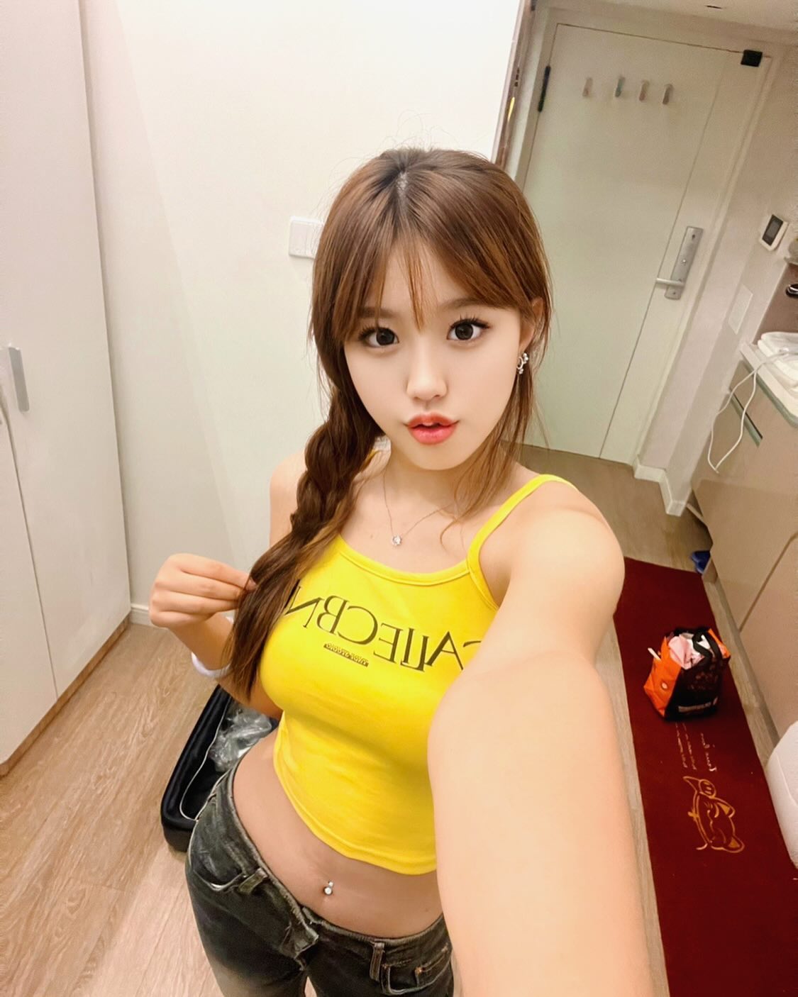 지현